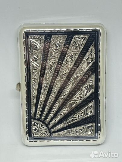 Новый серебряный портсигар