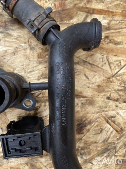 Трубка масляная тройник ож патрубок VW Tiguan