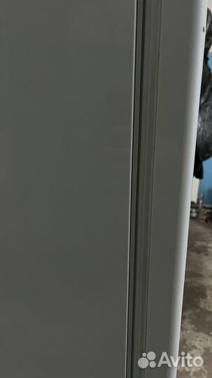 Холодильник Indesit