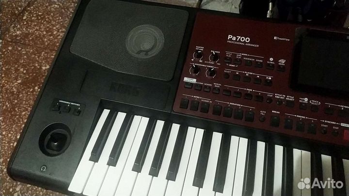 Korg pa 700