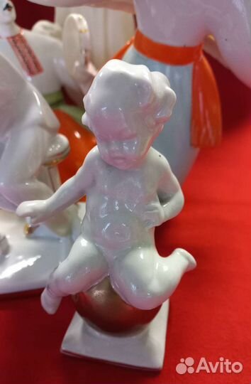 Фарфоровые статуэтки