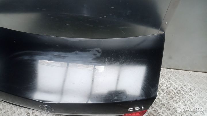 Крышка багажника Mercedes-Benz E-Class