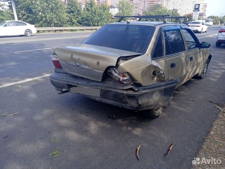 Daewoo Nexia 1.5 МТ, 2006, битый, 200 000 км