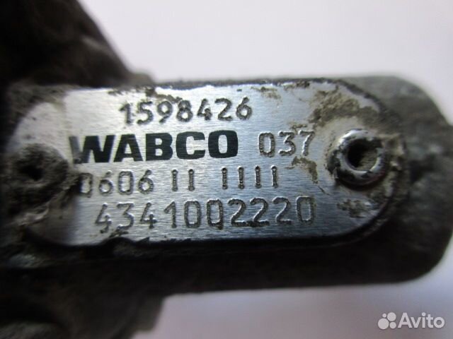 Клапан пневматический Volvo FH12 FH16