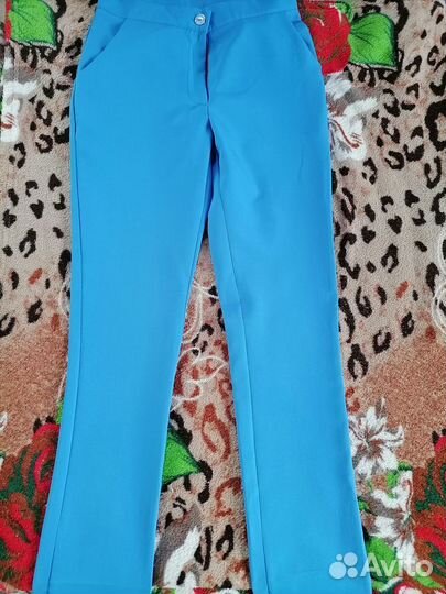 Брючный костюм женский 42 44