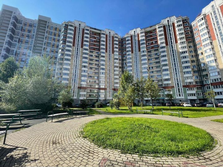 1-к. квартира, 40 м², 4/9 эт.