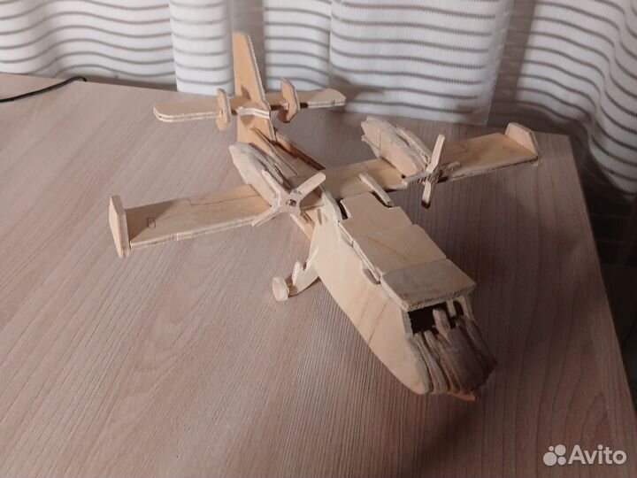 Деревянный самолет