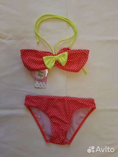 Купальник для девочки новый на 4-5 лет