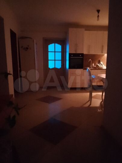 Комната 12 м² в 6-к., 1/2 эт.