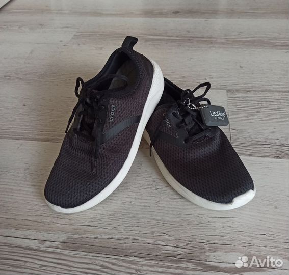 Кроссовки тканевые Crocs Literide М9