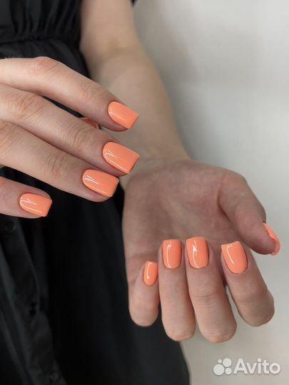 Модель на Маникюр