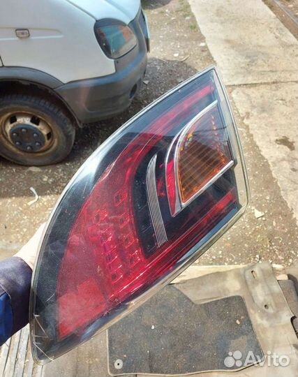 Задний фонари в крыло правый Мазда 6 GH