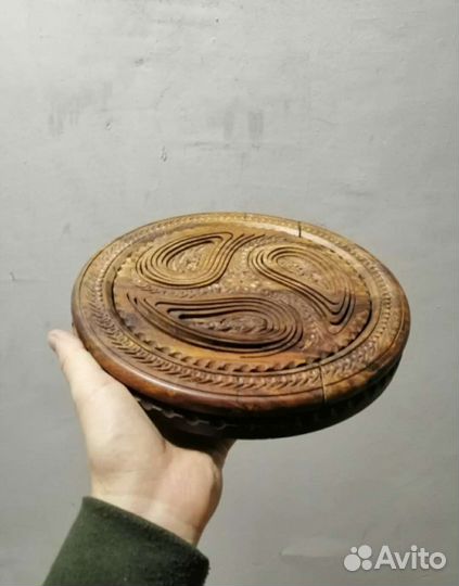 Ваза из дерева резная ручная работа