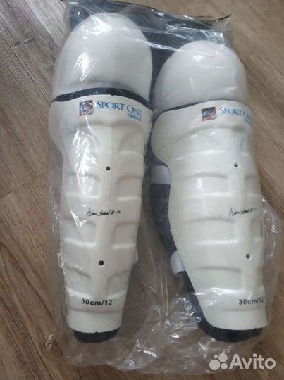 Продам хоккейную форму