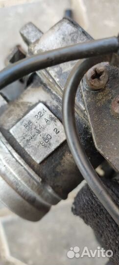 Дроссельная заслонка Ауди 100 С3 2.2-2.3