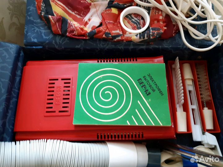 Фен для укладки волос. Весна.Новый