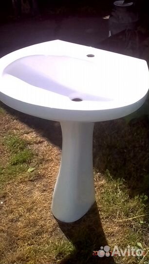 Раковина для ванной комнаты с пьедесталом 