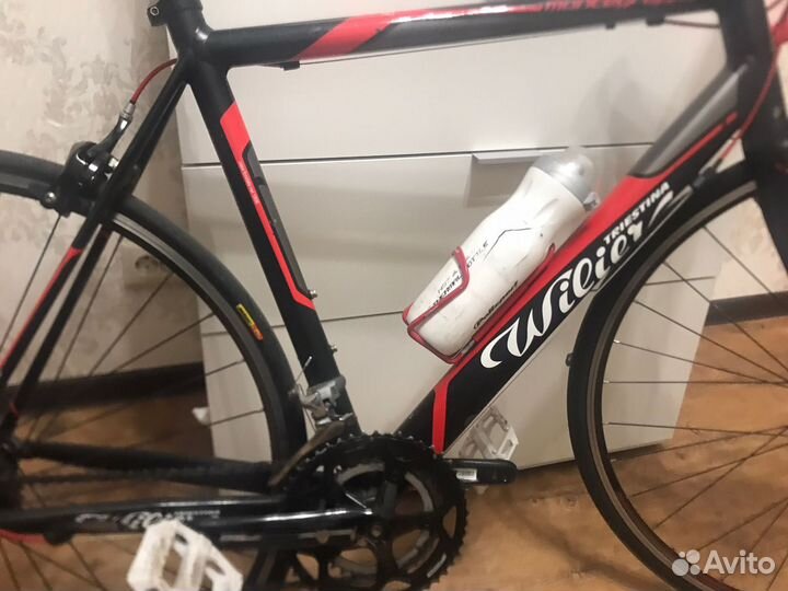 Шоссейный велосипед wilier