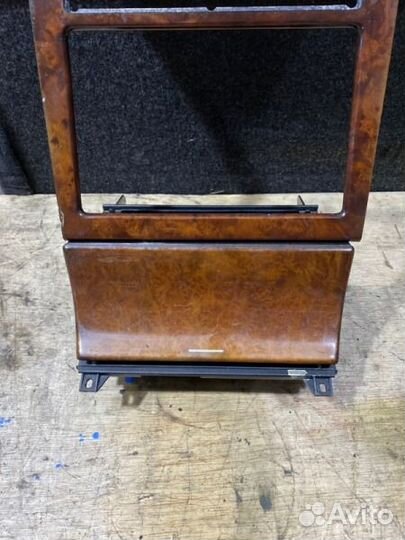 Центральная консоль Mercedes-Benz E-Class W210