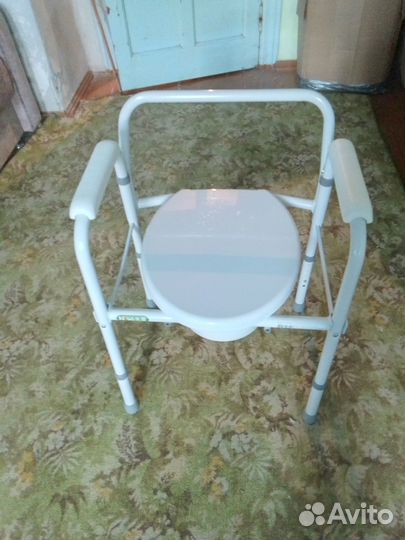 Стул туалет новый