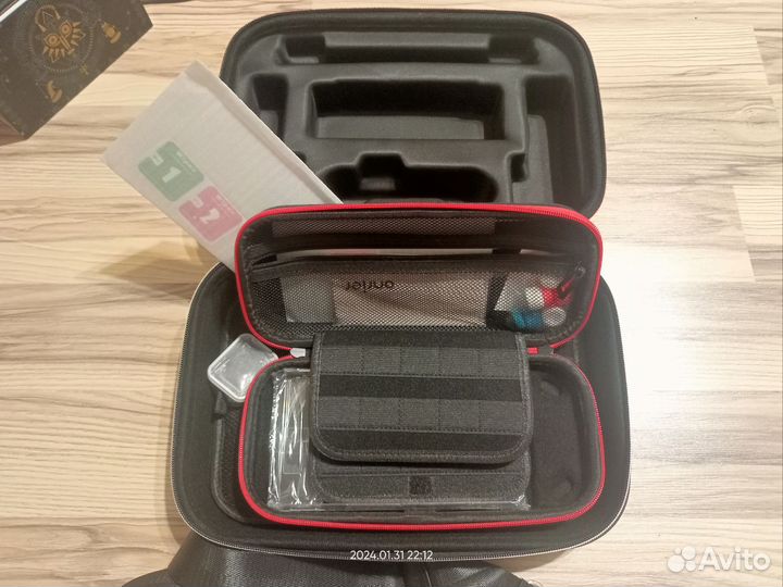 Сумка для аксессуаров и консоли Nintendo Switch