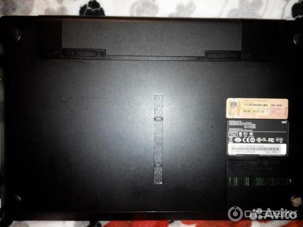 Samsung NP300V5A-S04RU/i5-2430m(2,4) /4gb/500gb