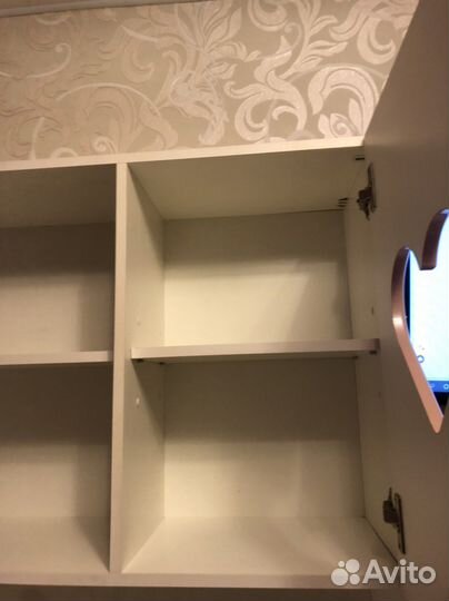 Детский письменный стол