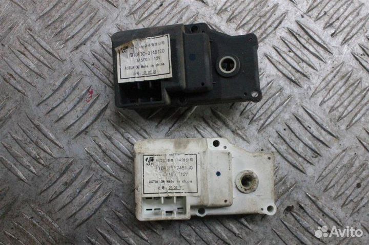 Моторчик заслонки печки Byd F3 1.6 DA4G18 100 Л.С