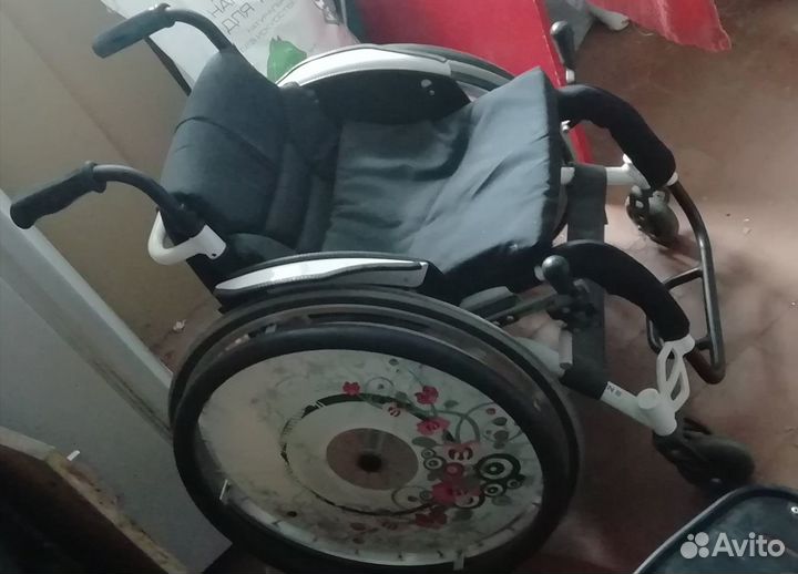 Коляска детская инвалидная, активная