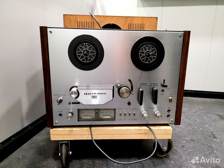 2 магнитофона akai