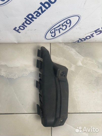 Кронштейн фары нижний левый Hyundai I20 PB