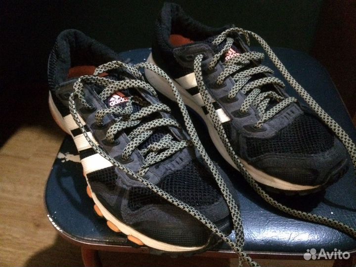 Кроссовки adidas