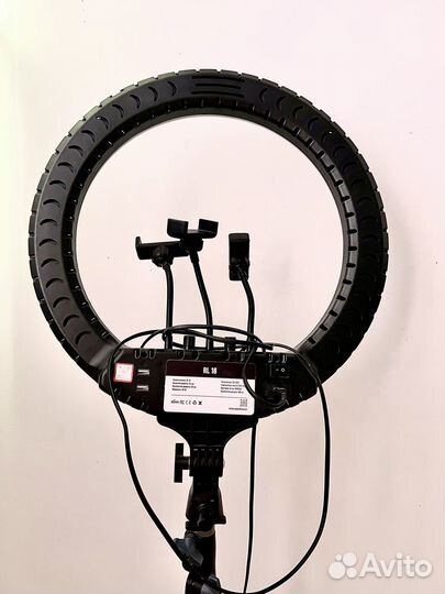 Продам кольцевую лампу