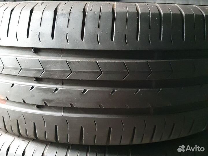 Continental ContiPremiumContact 5 215/65 R16 98H