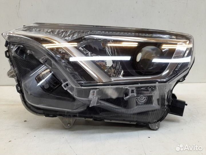 Фара левая Toyota Rav4 CA40 2015-2019