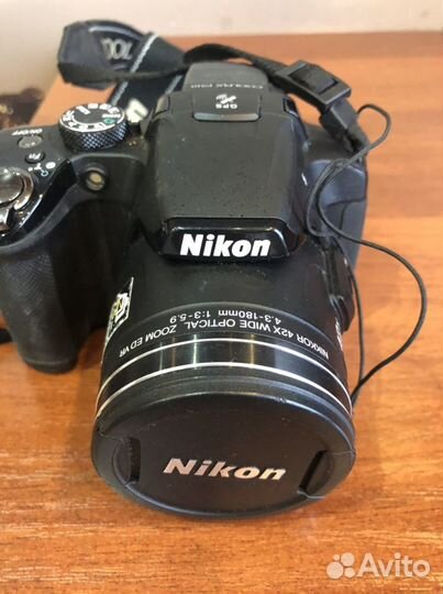 Зеркальный фотоаппарат