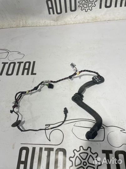 Проводка двери задняя левая Mercedes W204