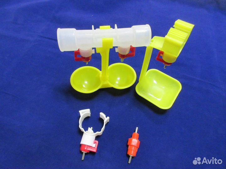 Ниппельные поилки для птиц