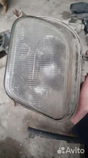 Фара правая на mercedes