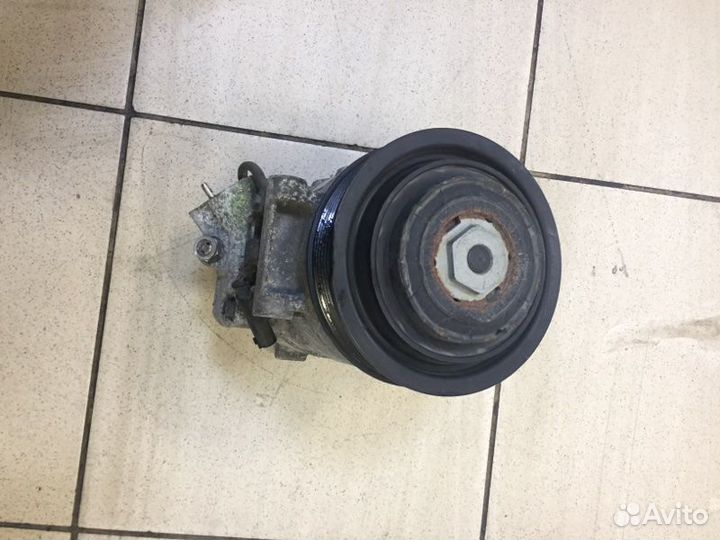 Компрессор кондиционера Mercedes-Benz C-Class W204