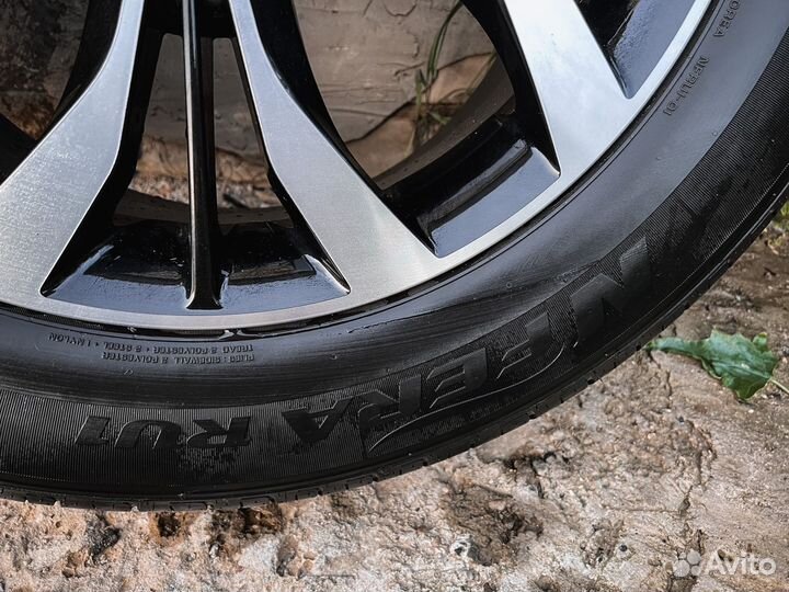 R18 Nexen N Fera RU1 235/60, PCD 5x114.3 DIA 67.1