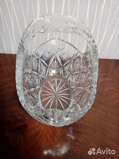Хрустальная ваза