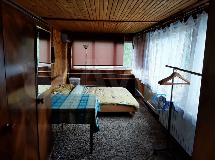 Комната 18 м² в 4-к., 1/2 эт.