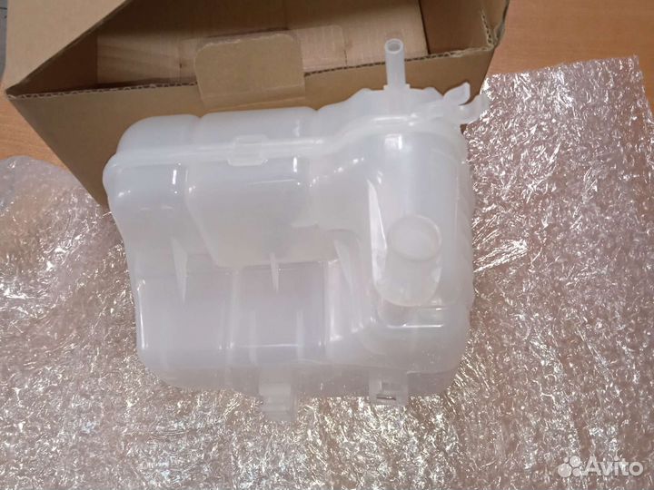 Бачок расширительный Шевроле Круз
