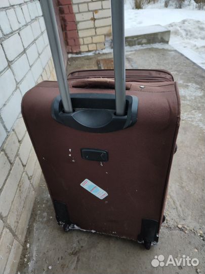 Чемодан на колесах бу
