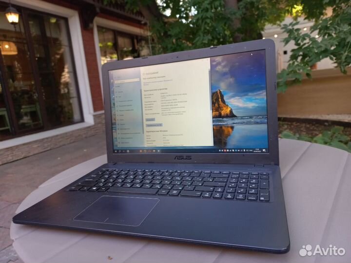 Ноутбук asus