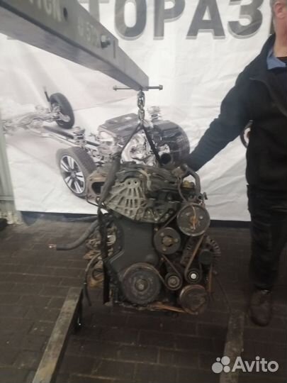 Двигатель в сборе МКПП Трафик / Виваро 2.0dci M9R