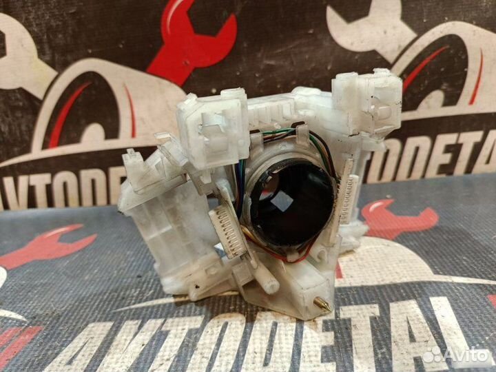 Кронштейн подрулевых переключателей Mitsubishi