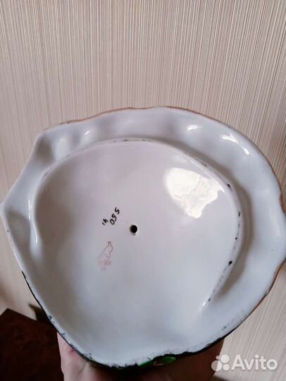 Статуэтка фарфор