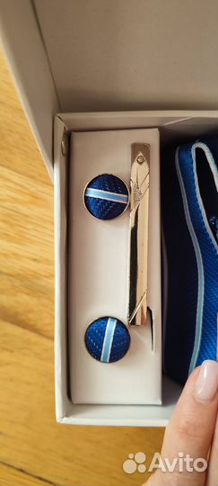 Галстук в подарочной упаковке